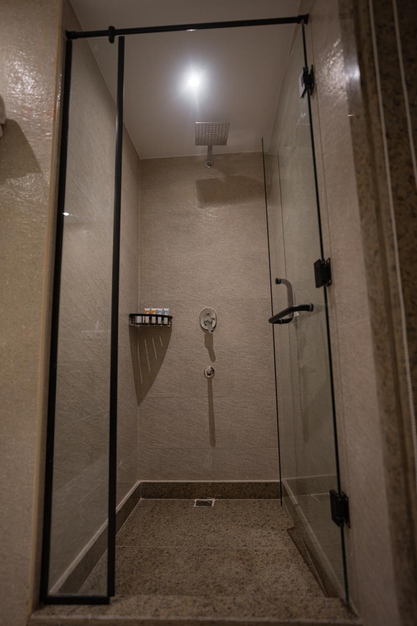 New Pyramid Front Hotel Al Kawm al Akhdar 외부 사진
